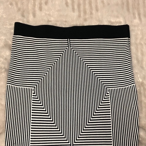 bebe Dresses & Skirts - Bebe Bodycon Skirt